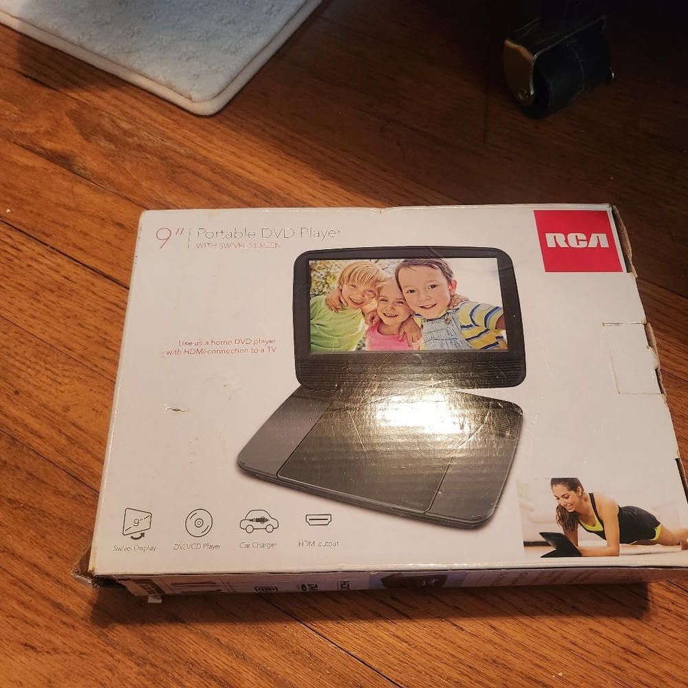 RCA portable DVD player